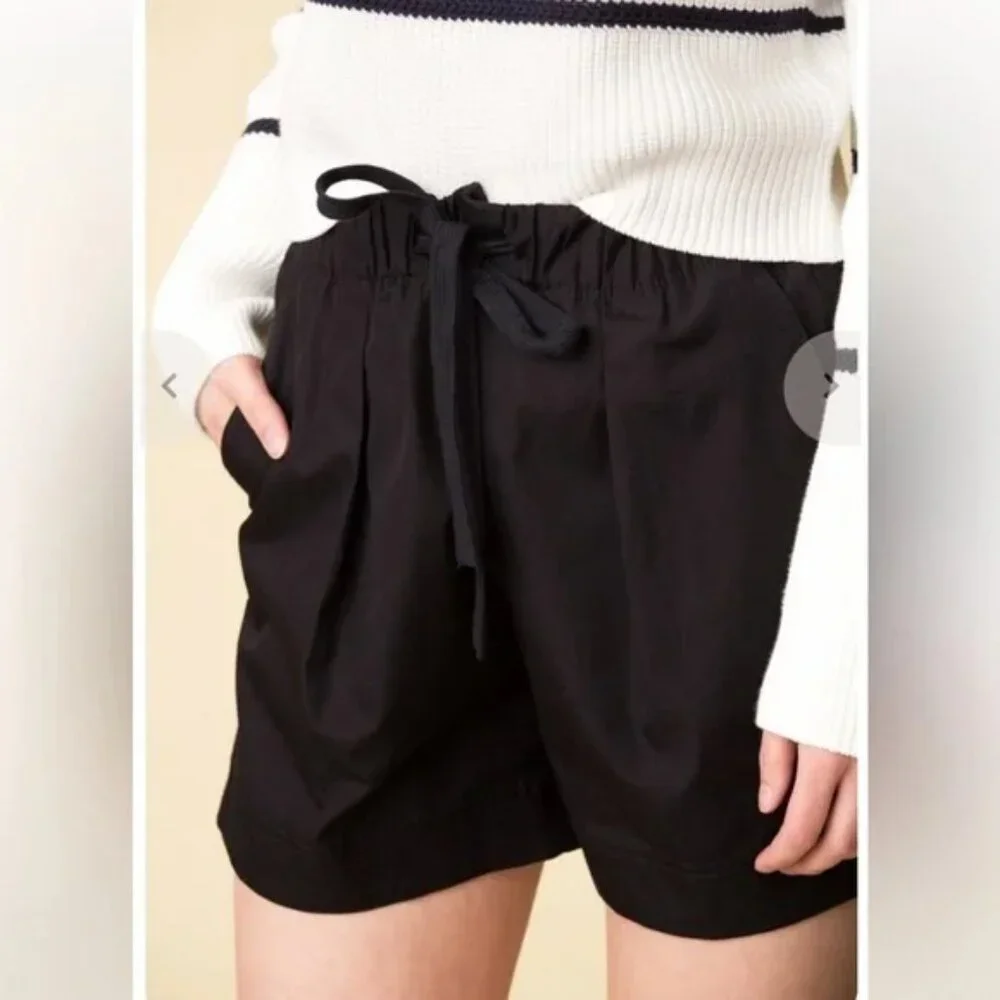 Vince Front Pleated Drawstring Pull On Shorts Size S